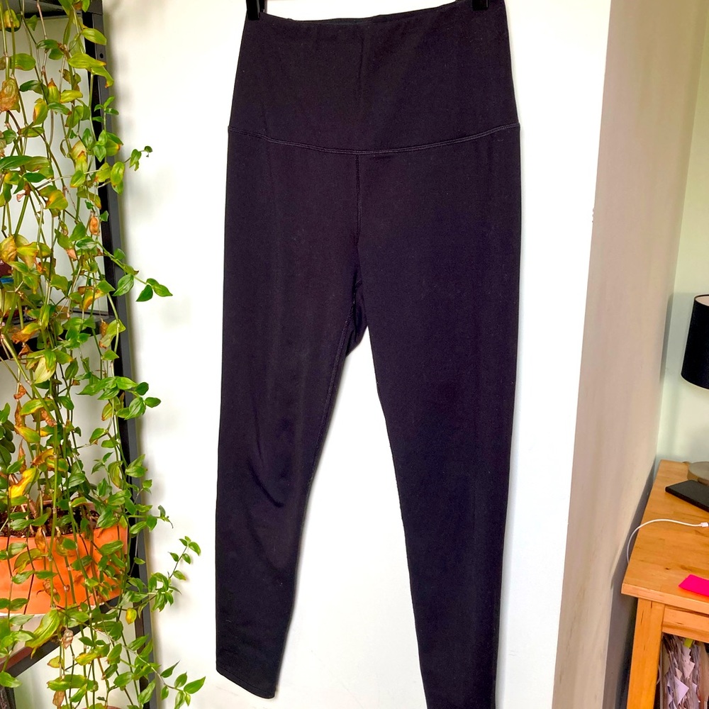Calvin Klein Black Leggings (Size Medium)